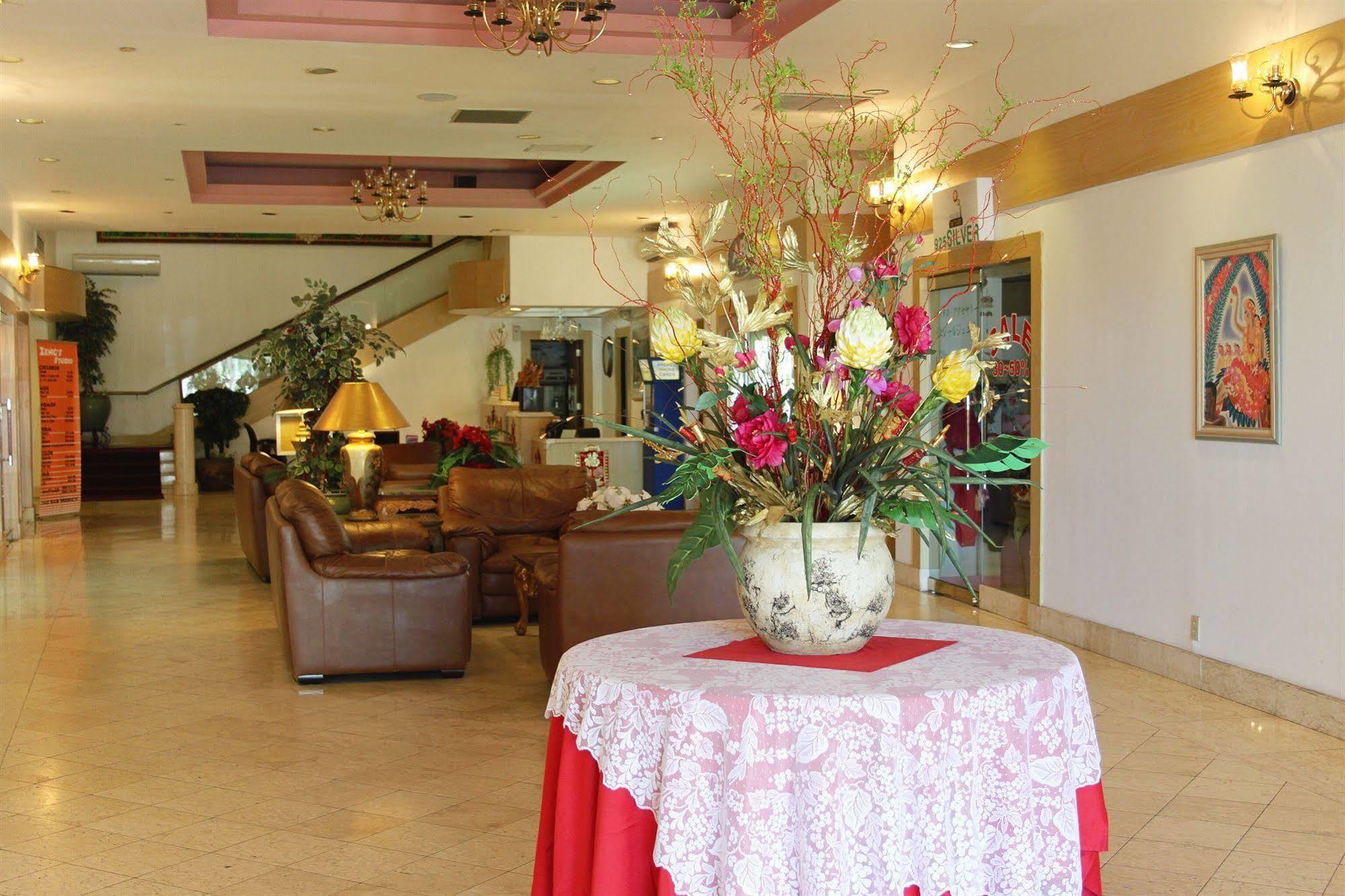 Grand Plaza Hotel Tumon Exteriér fotografie